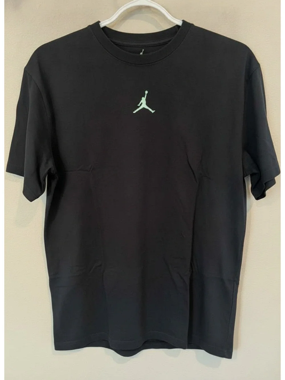 Air Jordan Lightning Graphic T-Shirt Men’s Medium